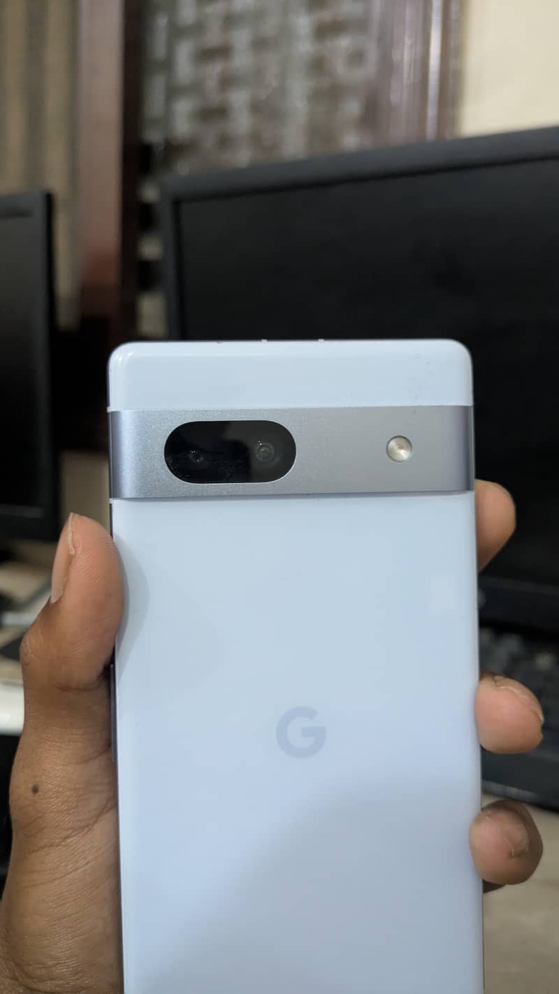 Google Pixel 7a 4
