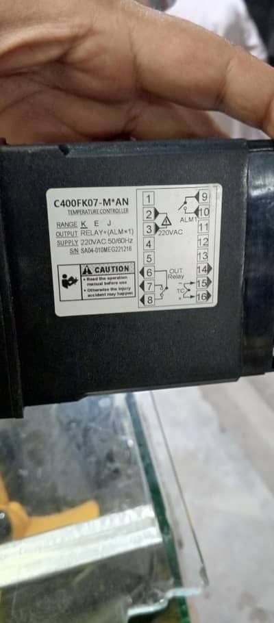 temperature controler rex c400