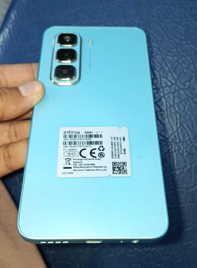 Infinix Hot 40 Pro Urgent Sale