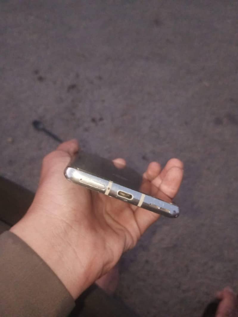 One Plus 8 5