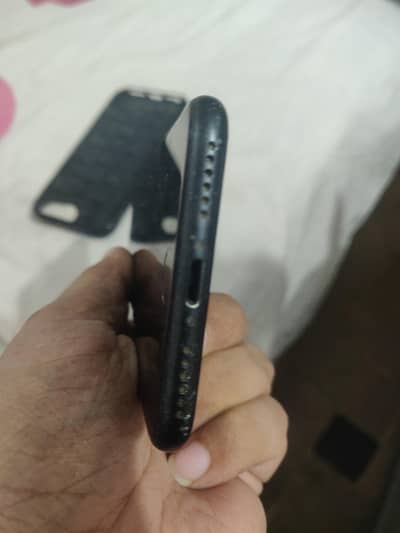 Apple iPhone 7