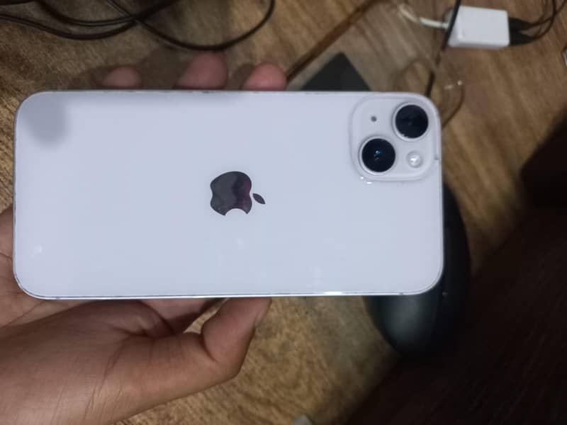 Apple iPhone 14 plus 3
