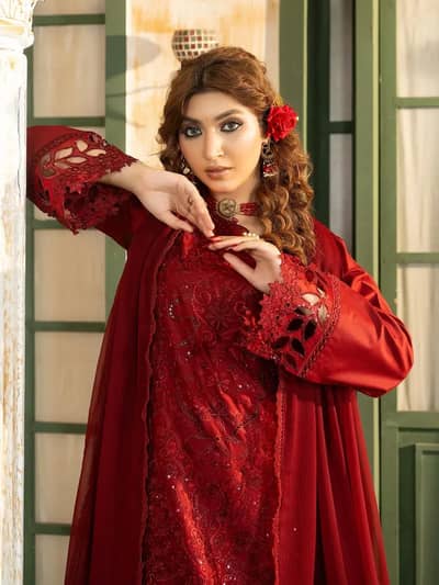 U3B maroon embroidered  lawn suit
