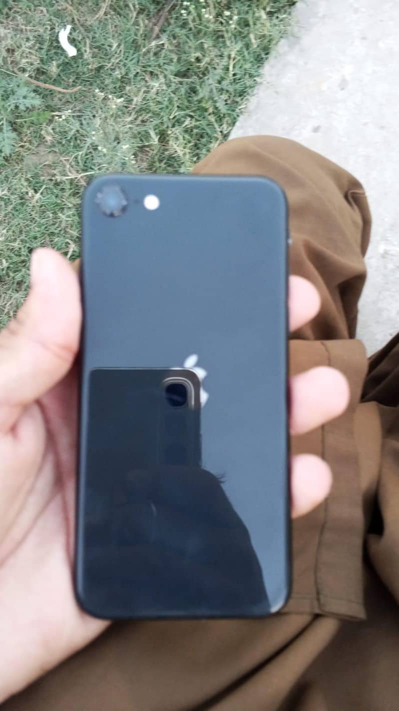 Apple iPhone SE 0