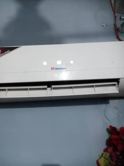 1 ton Ac non Inverter Dawlance