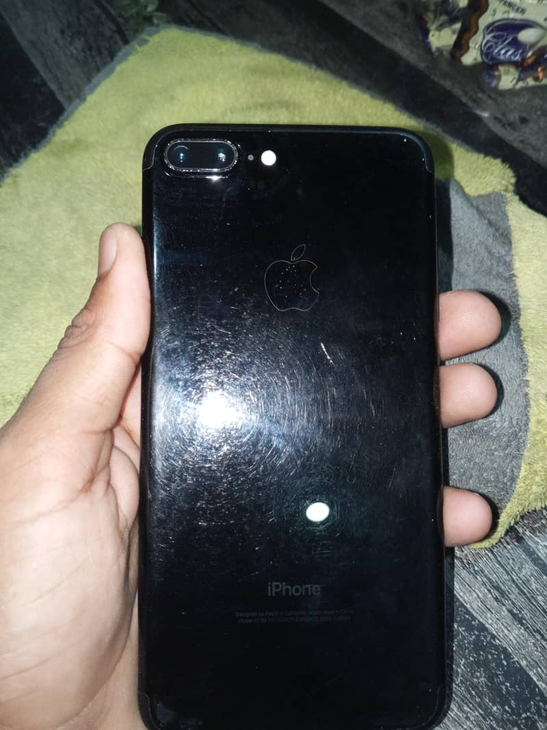 Apple iPhone 7 Plus 0