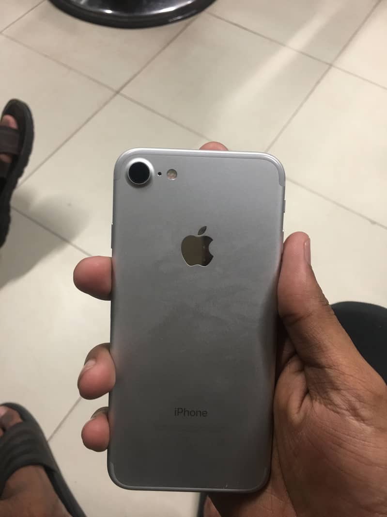 Apple iPhone 7 5