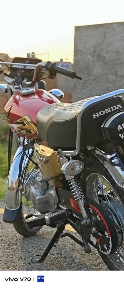 HONDA 125 special edition gold