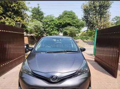 Toyota Vitz 2014