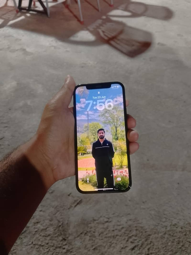 Apple iPhone 12 Pro 3