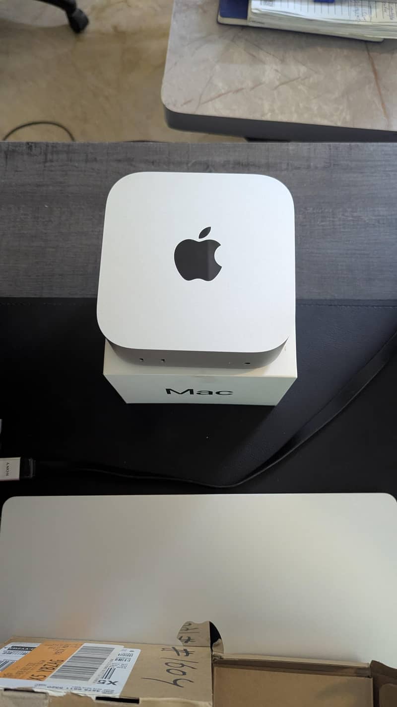 Apple Mac Mini M4  16GB RAM  256GB SSD  Like New 1