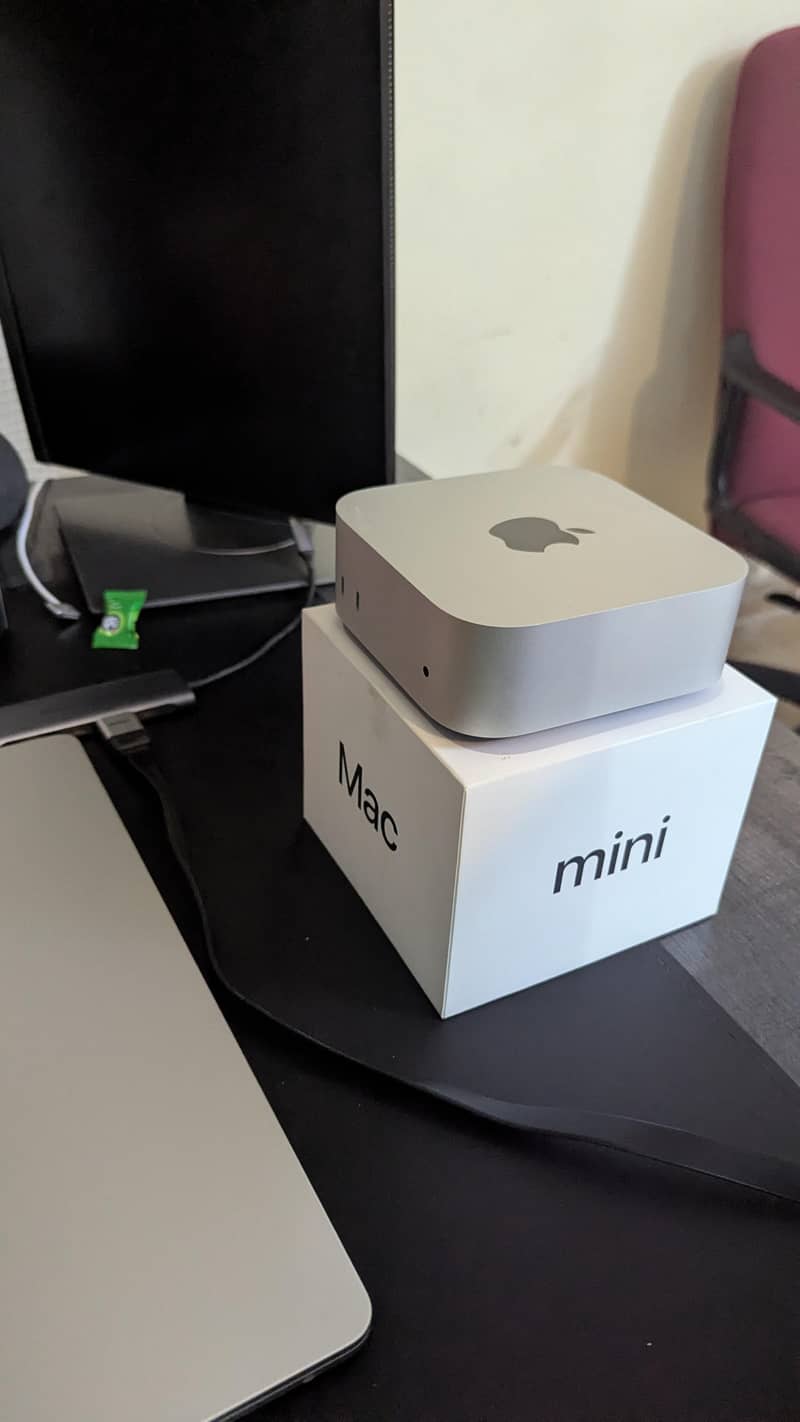 Apple Mac Mini M4  16GB RAM  256GB SSD  Like New 2