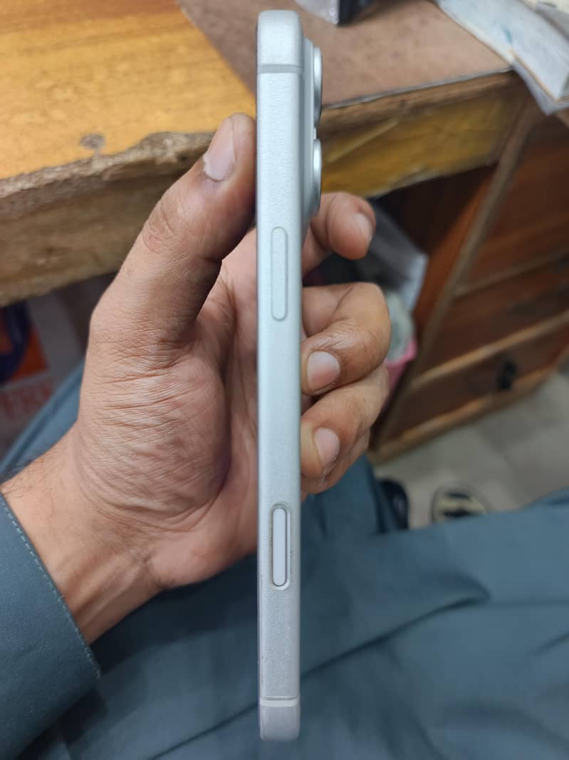 17 pro max 0