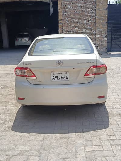Toyota Corolla Altis 2013