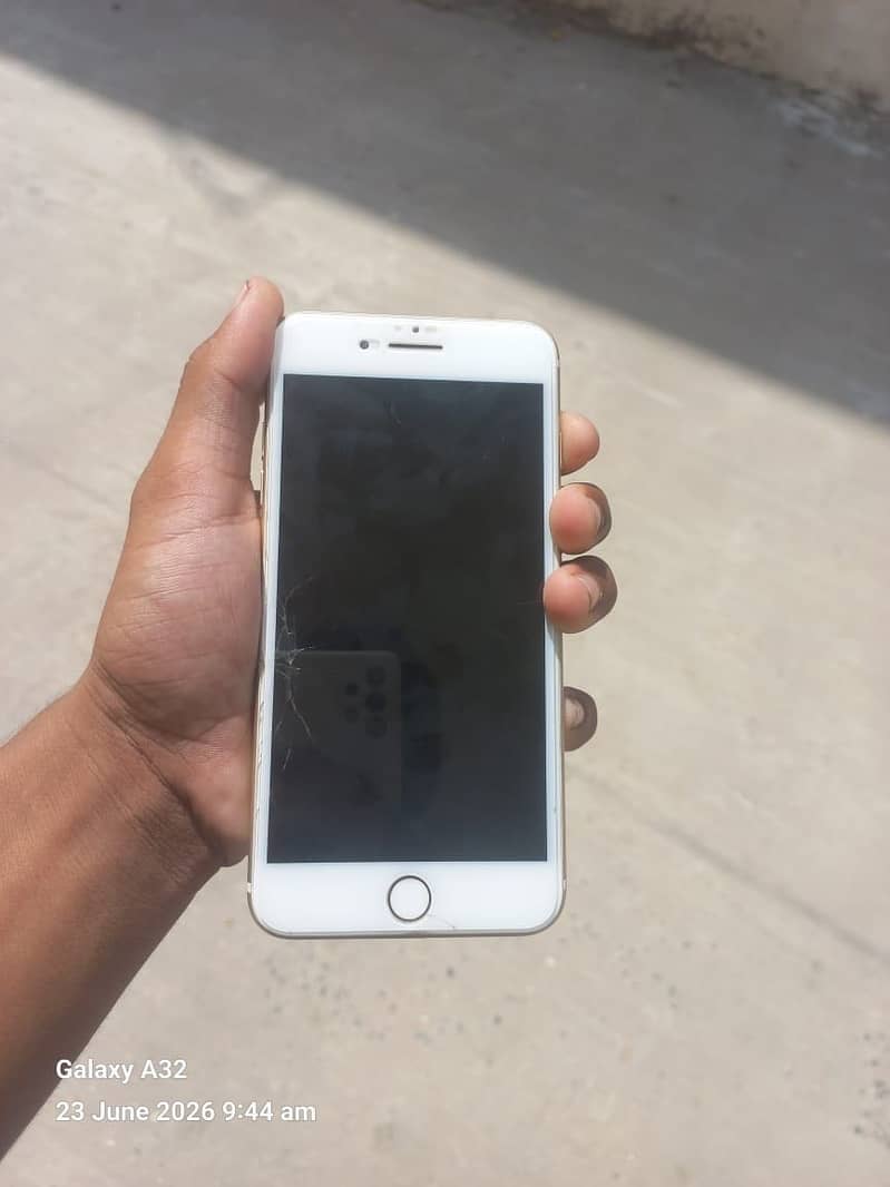 Apple iPhone 7 Plus 2