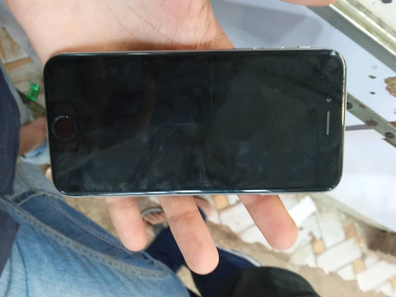 Apple iPhone 6 2