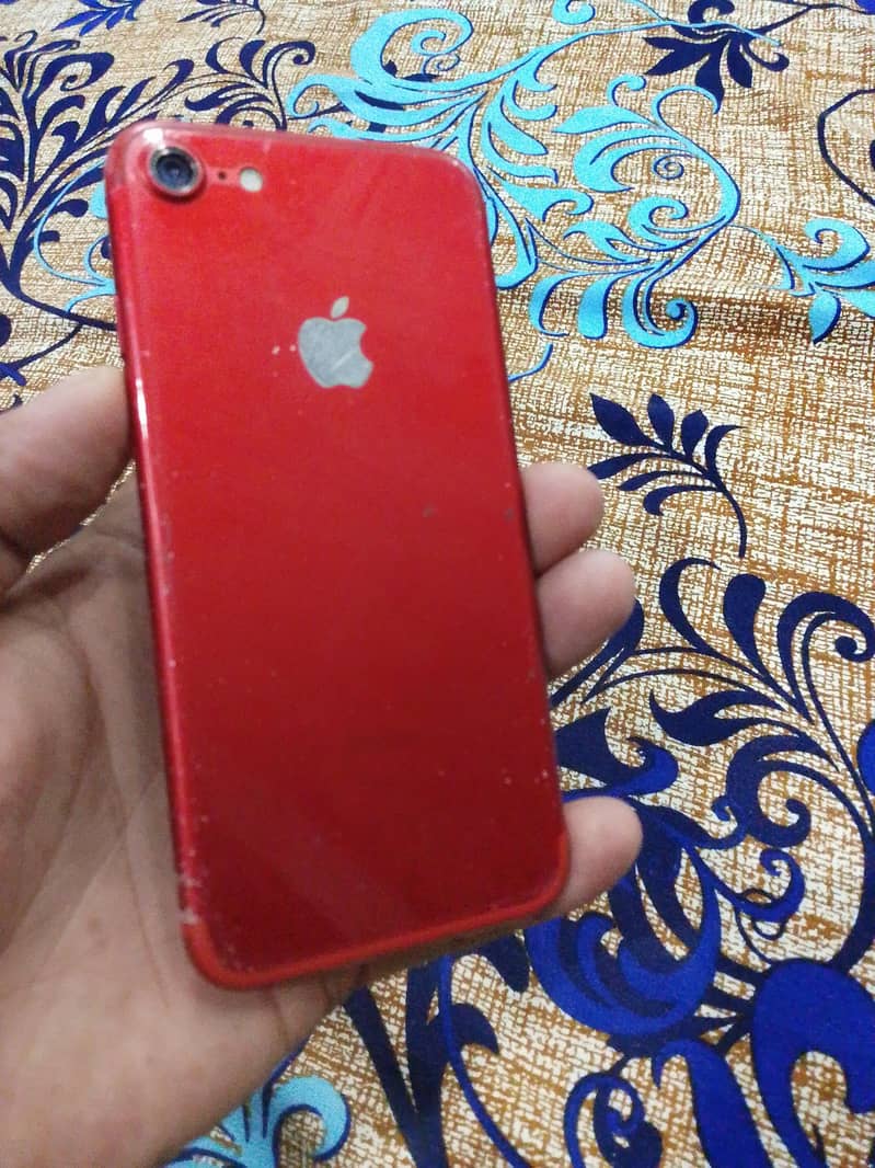 Apple iPhone 7 1