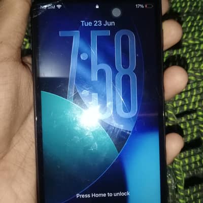 Apple iPhone SE