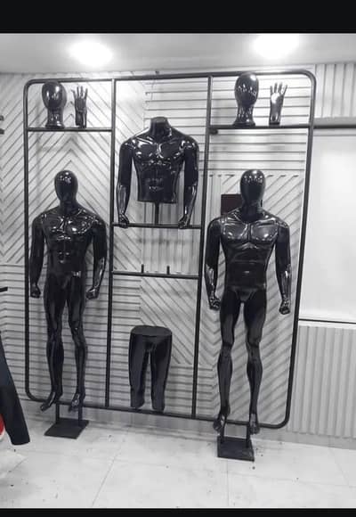 Dummies and Mannequins