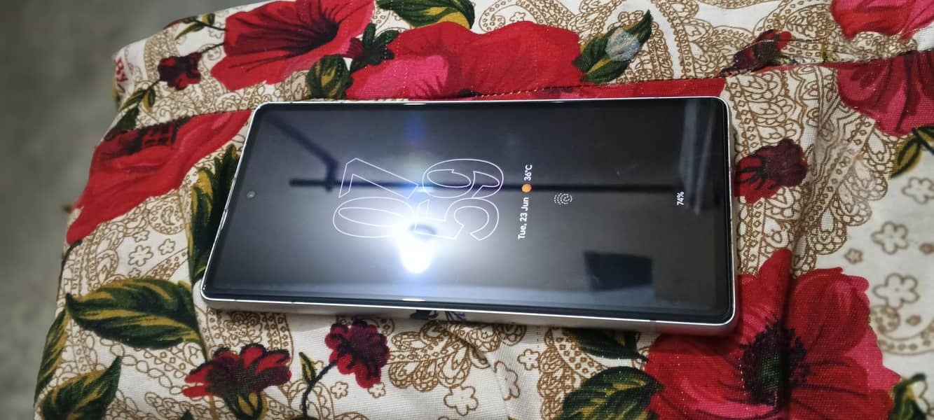 Google Pixel 7a 6