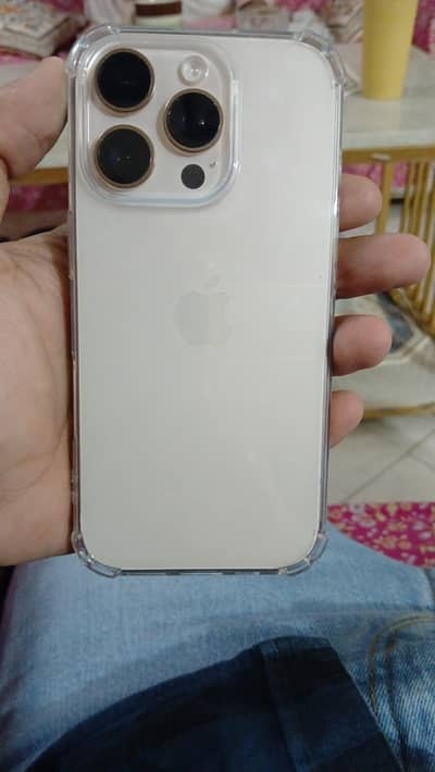 Apple iPhone 16 Pro