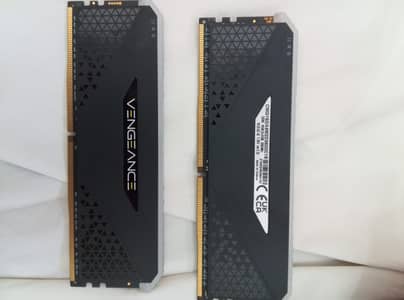 corsair 16gb ddr4 8x2. good as brand new. used hardly in 6 months