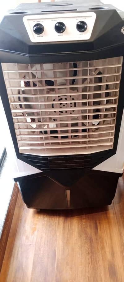 2 months used Canon air cooler