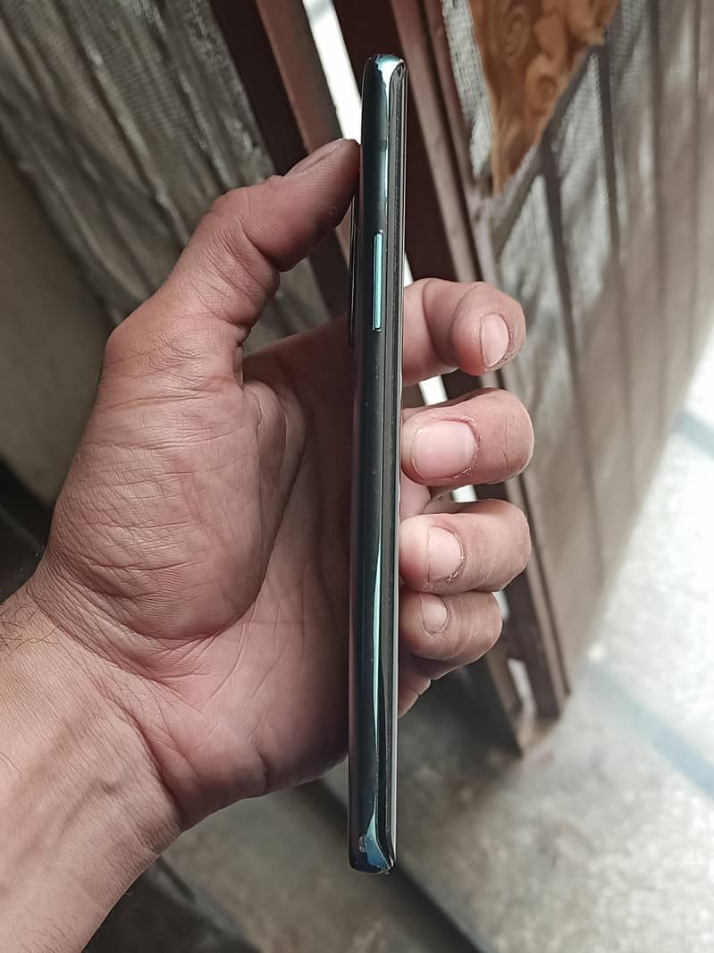One Plus 8 Pro 4