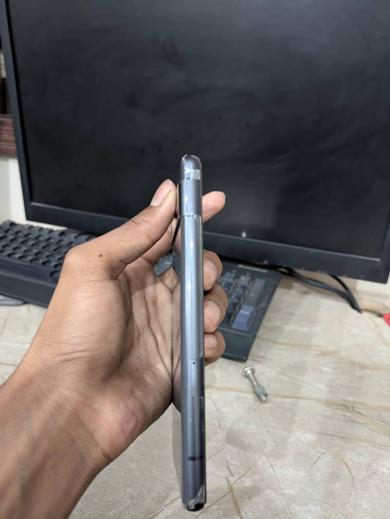 Google Pixel 7a 2