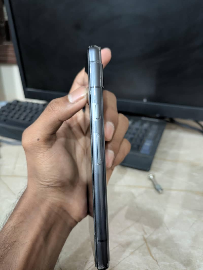 Google Pixel 7a 5