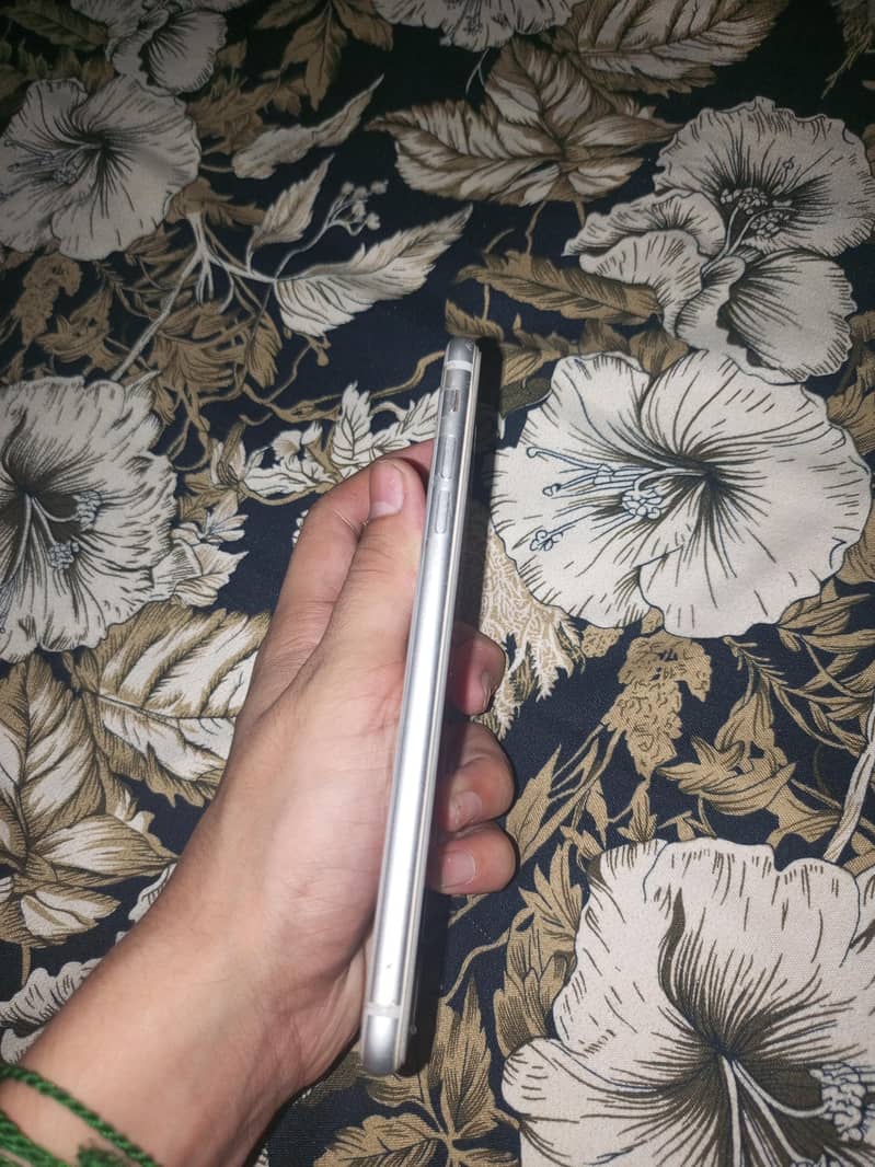 iphone 8 plus 1
