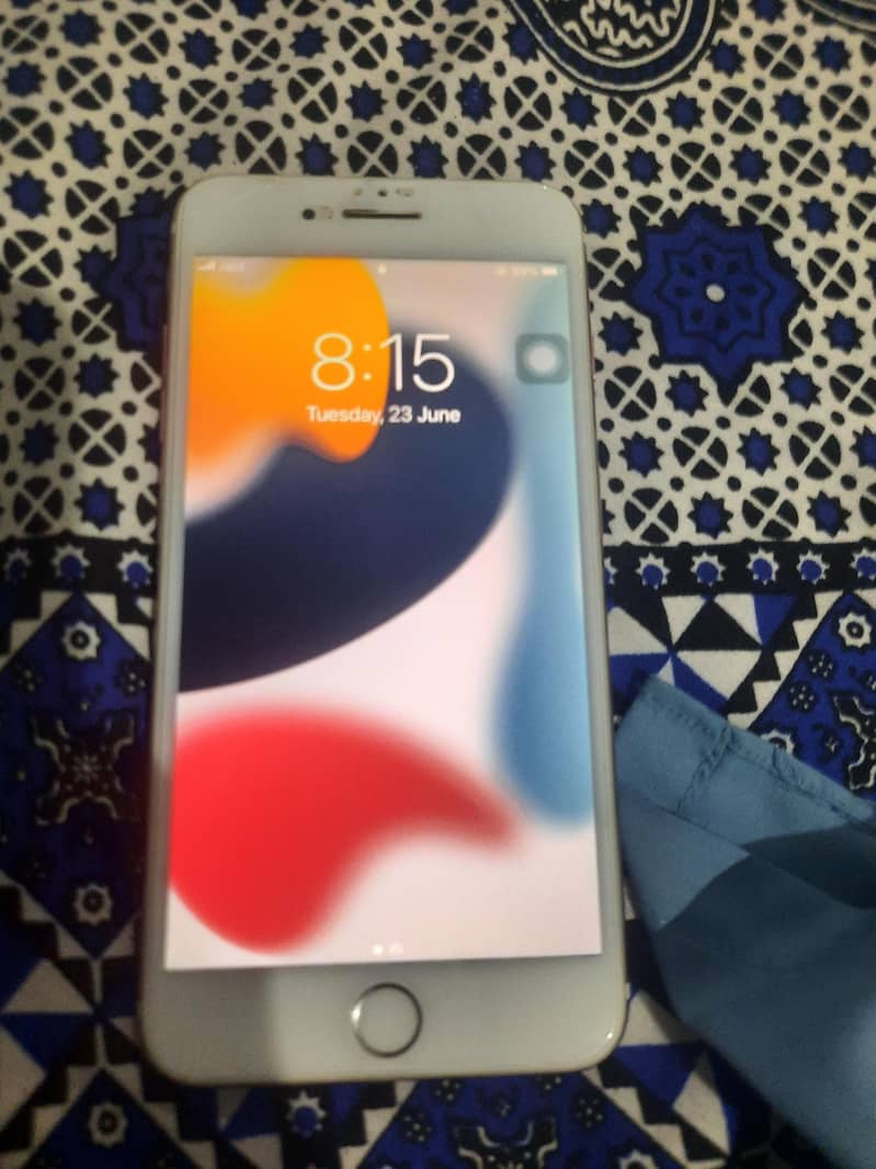 Apple iPhone 7 Plus 0