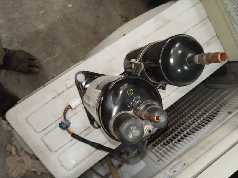 DC inverter compressor 2