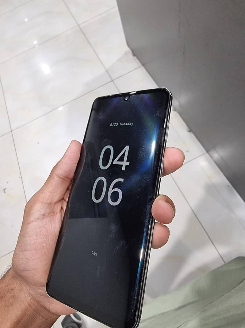 Sharp Aquos Zero 2 3