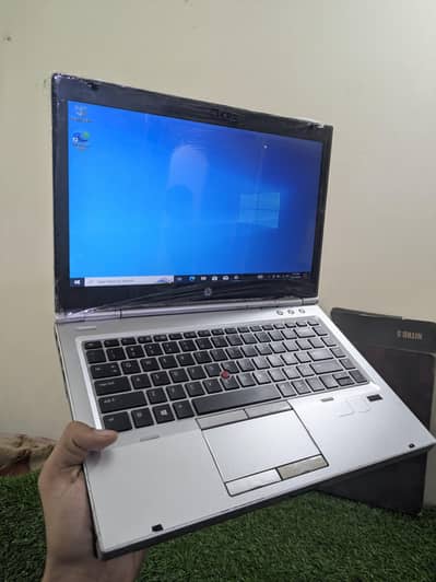 HP EliteBook Core i5 - 250GB Storage 4GB Ram Speed 2.60 to 3.30 turbo