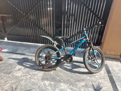 Kids used cycle. Price 13000