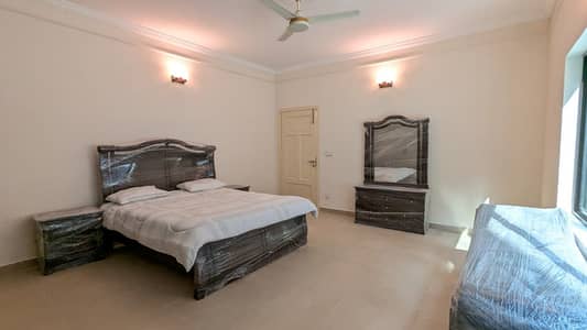 FOR RENT Newly Renovated Double Storey 4 Beds With Brand New Furniture F_7/2
