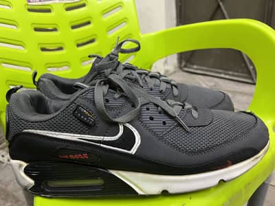 Original branded shoes available