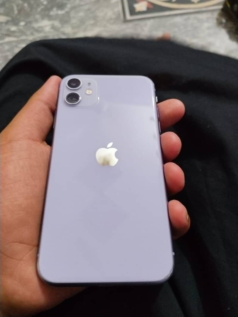 iPhone 11 5