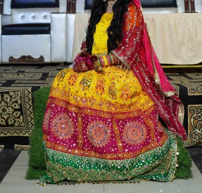 mehndi dress,one  time use
