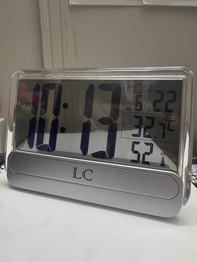 Digital LCD Clock with Temperature & Humidity Display