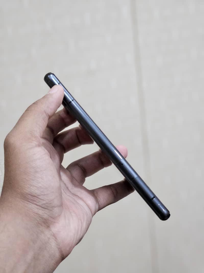 Google Pixel 7a 4