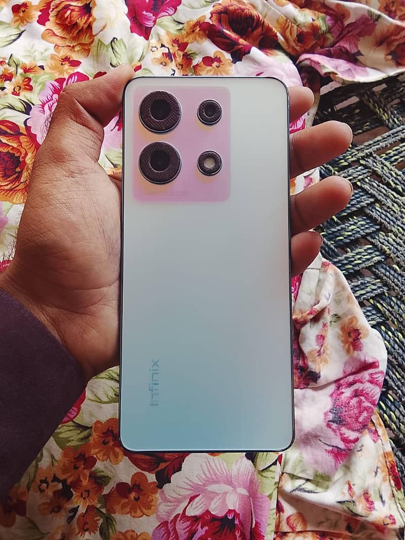 Infinix Note 30 1