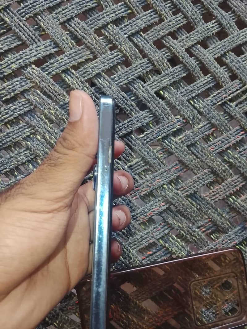 Infinix Note 30 8