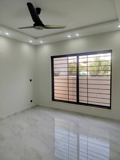 Beautiful house upper portion for rent