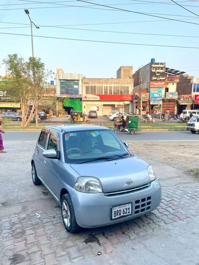 Daihatsu Esse 2009