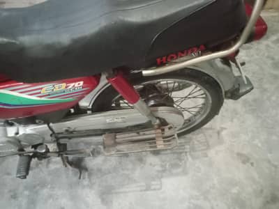 CD 70 Honda model 2017  03002923038