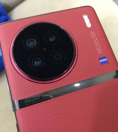 Vivo X90s 12/256 Official PTA Dual Sim