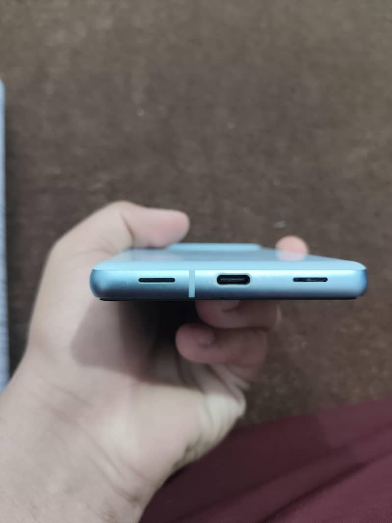 Google Pixel 7a 2