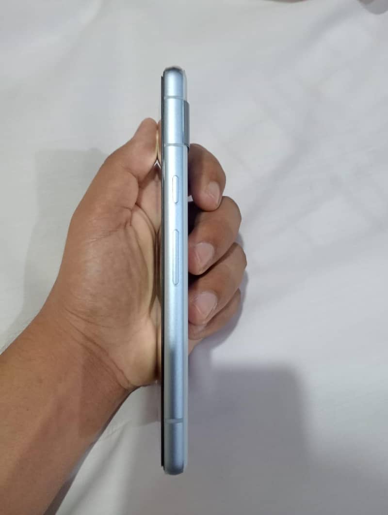 Google Pixel 7a 4